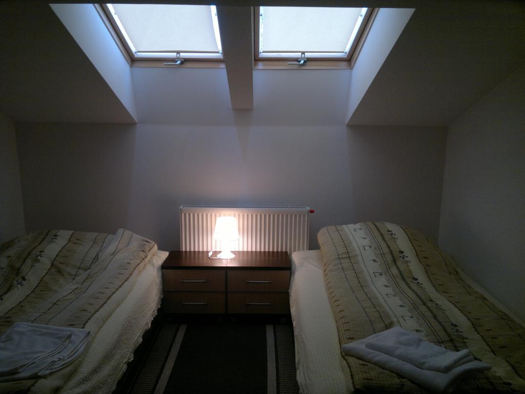 Hotel Diament - Zajazd U Przemka Zgierz Kamer foto