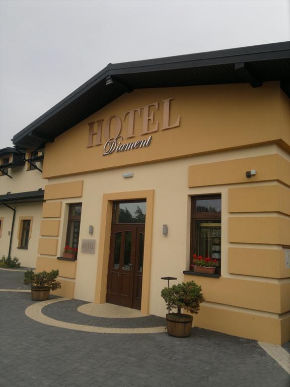 Hotel Diament - Zajazd U Przemka Zgierz Buitenkant foto