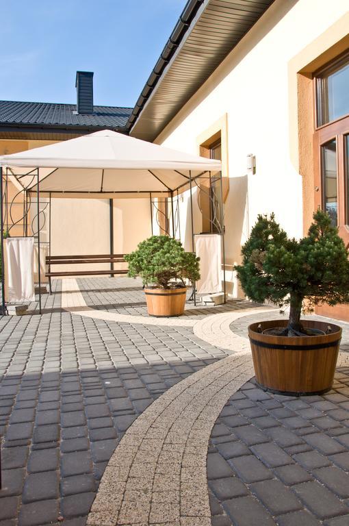 Hotel Diament - Zajazd U Przemka Zgierz Buitenkant foto